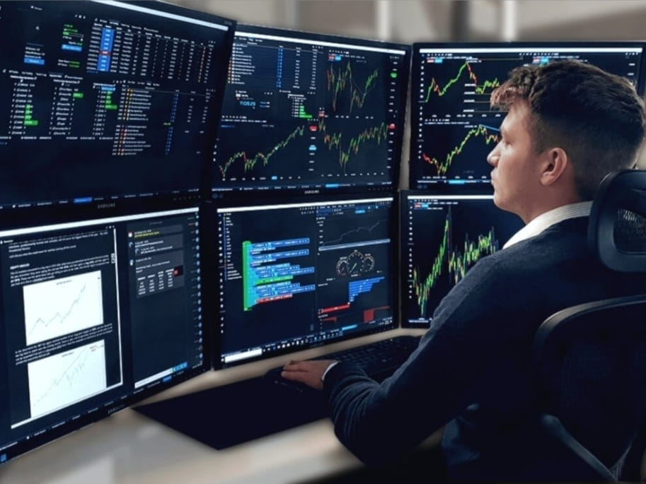 How to Choose the Right AI Trading Algorithm for Stocks?